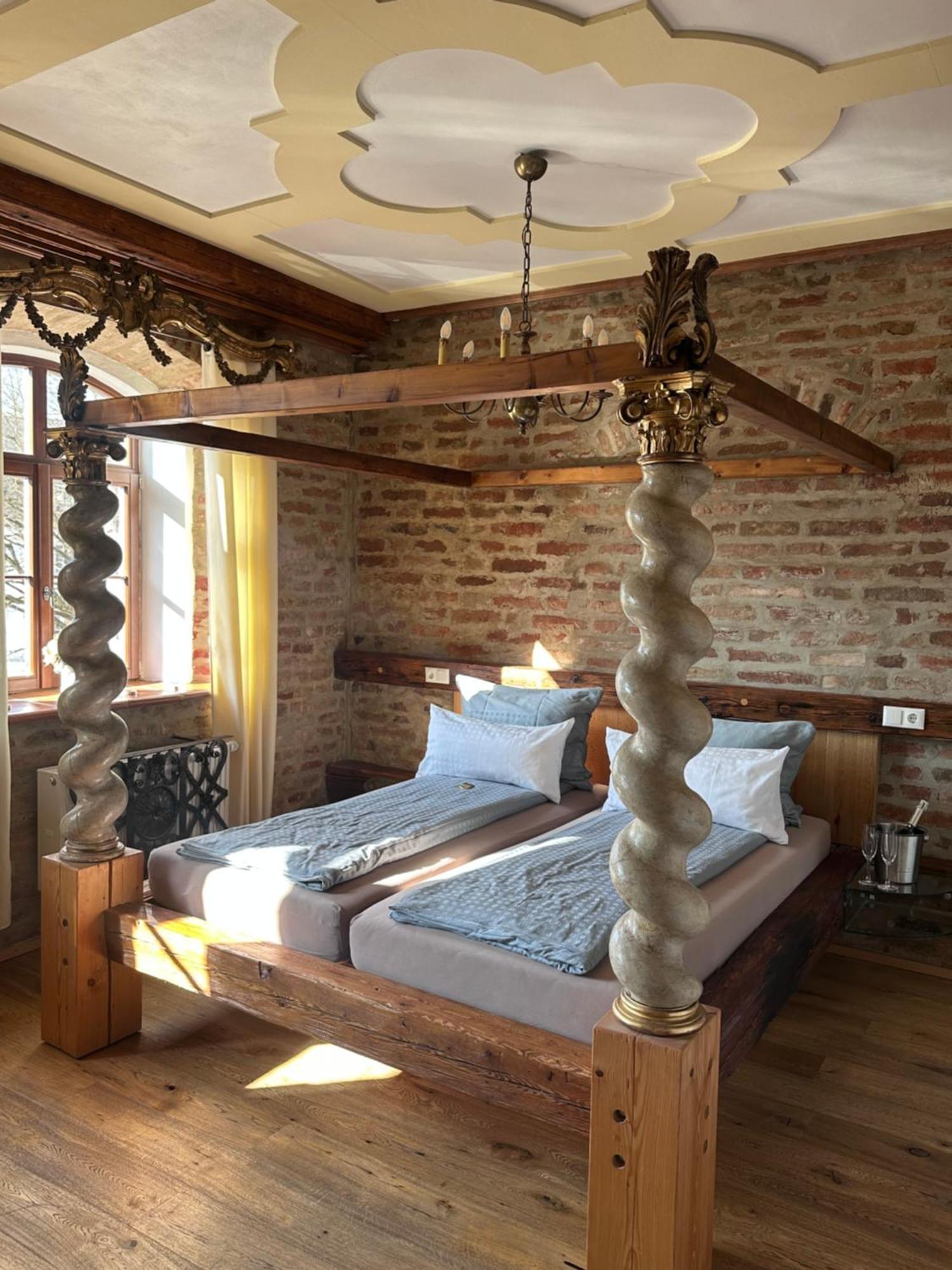 Wirgarten Antik Hotel ディンゴルフィング エクステリア 写真